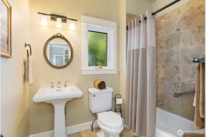 623 Kitsap Street, Port Orchard, WA 98366 - Photo 11