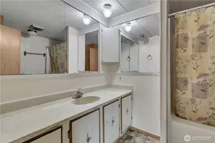 8214 191st St E, Puyallup, WA 98375 - Photo 17