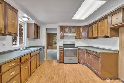 8214 191st Street E #2, Puyallup, WA 98375 - Photo 11