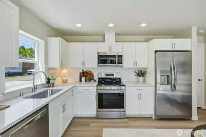 1711 12th Street #B, Everett, WA 98201 - Photo 5