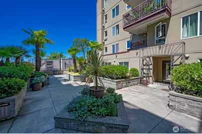 1711 E Olive Way #305, Seattle, WA 98102 - Photo 27