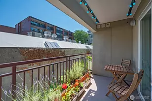 1711 E Olive Wy, Seattle, WA 98102 - Photo 23