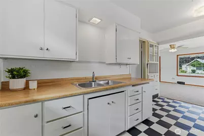 1325 9th Street, Wenatchee, WA 98801 - Photo 9