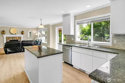 2924 101st Place SE, Everett, WA 98208 - Photo 9