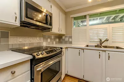 1301 Bel Air Road, Tacoma, WA 98406 - Photo 11