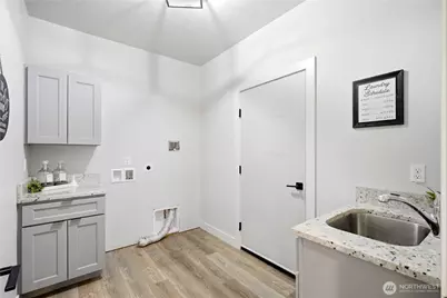 1721 Hillcrest Pkwy, Mount Vernon, WA 98274 - Photo 19