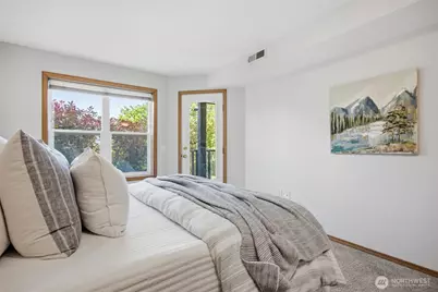 705 N State Street #102, Bellingham, WA 98225 - Photo 25