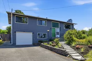 10236 11th Ave SW, Seattle, WA 98146 - Photo 1