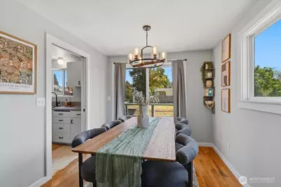 10236 11th Avenue SW, Seattle, WA 98146 - Photo 5