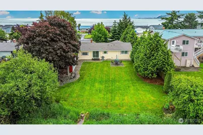 835 Livingston Bay Shore Drive, Camano Island, WA 98282 - Photo 15