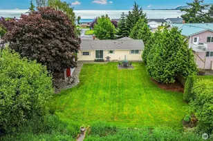 835 Livingston Bay Shore Dr, Camano Island, WA 98282 - Photo 15
