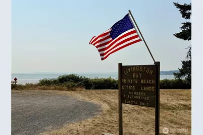 835 Livingston Bay Shore Drive, Camano Island, WA 98282 - Photo 23