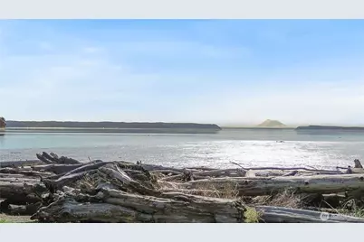 835 Livingston Bay Shore Drive, Camano Island, WA 98282 - Photo 21
