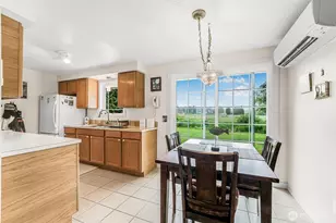 835 Livingston Bay Shore Dr, Camano Island, WA 98282 - Photo 5