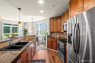 16141 Cleveland St, Redmond, WA 98052 - Photo 9