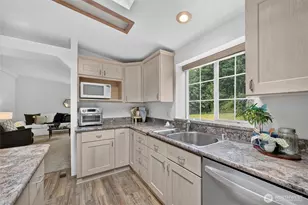 5027 Yellow Brick Rd, Bellingham, WA 98226 - Photo 21