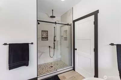38922 Madrona Drive E, Roy, WA 98580 - Photo 15