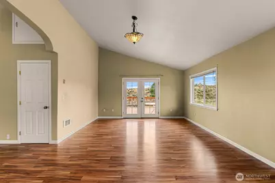 612 Rd S SW, East Wenatchee, WA 98802 - Photo 13