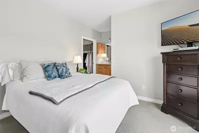 2370 SW Winchester Street, Oak Harbor, WA 98277 - Photo 13
