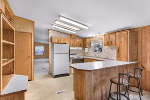 1710 N 33rd Pl, Mount Vernon, WA 98273 - Photo 9