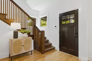 2034 Federal Ave E, Seattle, WA 98102 - Photo 5