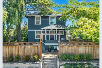 2034 Federal Avenue E, Seattle, WA 98102 - Photo 1