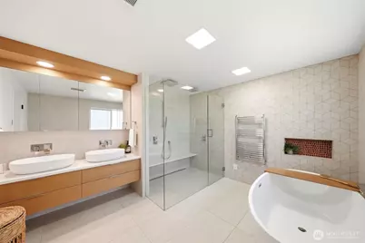 14022 Meridian Avenue S, Everett, WA 98208 - Photo 11