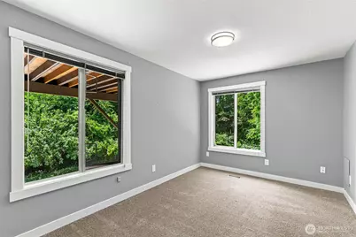 9375 NE Eric Avenue, Bainbridge Island, WA 98110 - Photo 21