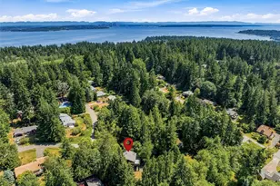 9375 NE Eric Ave, Bainbridge Island, WA 98110 - Photo 35