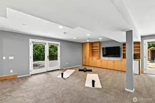 9375 NE Eric Ave, Bainbridge Island, WA 98110 - Photo 25