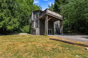 9375 NE Eric Ave, Bainbridge Island, WA 98110 - Photo 31