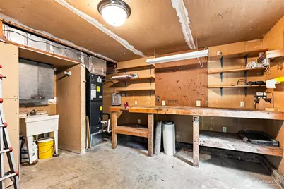 9375 NE Eric Avenue, Bainbridge Island, WA 98110 - Photo 29