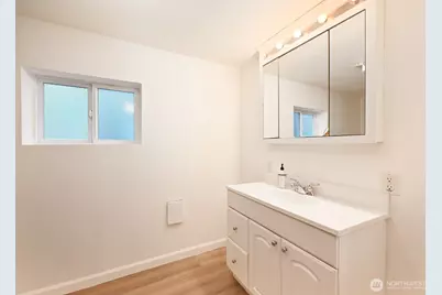 10625 17th Avenue SW, Seattle, WA 98146 - Photo 19