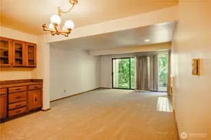3921 108th Ave NE, Bellevue, WA 98004 - Photo 3