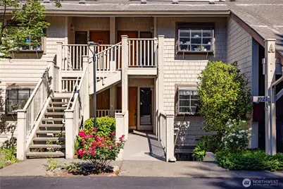 3921 108th Avenue NE #201A, Bellevue, WA 98004 - Photo 1