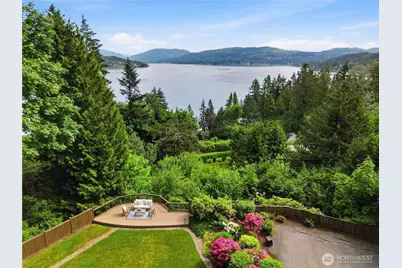 639 W Lake Sammamish Parkway NE, Bellevue, WA 98008 - Photo 1