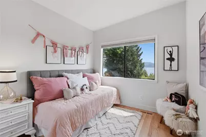 639 W Lake Sammamish Parkway NE, Bellevue, WA 98008 - Photo 25