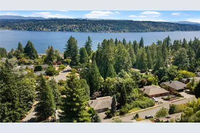 16058 36th Avenue NE, Lake Forest Park, WA 98155 - Photo 1