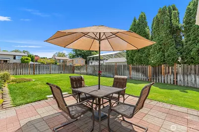 814 11th Street NE, East Wenatchee, WA 98802 - Photo 23