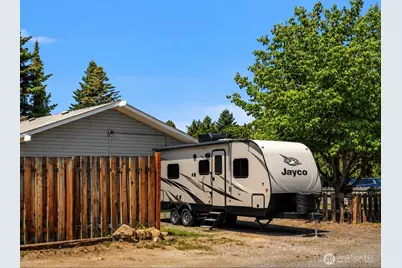 814 11th Street NE, East Wenatchee, WA 98802 - Photo 25