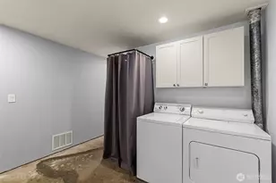 814 11th St NE, East Wenatchee, WA 98802 - Photo 13
