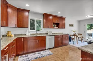 18415 9th St E, Lake Tapps, WA 98391 - Photo 13