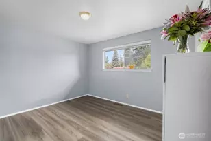 2406 NE 24th St, Renton, WA 98056 - Photo 19