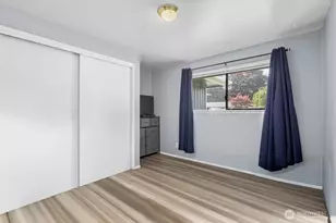 2406 NE 24th St, Renton, WA 98056 - Photo 17