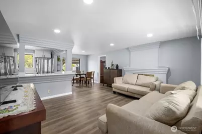 2406 NE 24th Street, Renton, WA 98056 - Photo 5