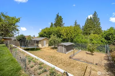 2406 NE 24th Street, Renton, WA 98056 - Photo 25
