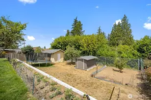 2406 NE 24th St, Renton, WA 98056 - Photo 25