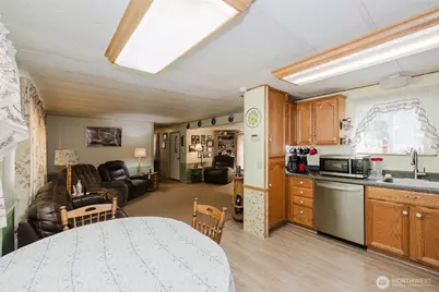 11435 Ogle Road NE, Poulsbo, WA 98370 - Photo 9