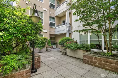 10042 Main Street #206, Bellevue, WA 98004 - Photo 21