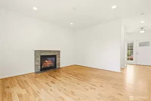 3008 SW Berwick Dr, Oak Harbor, WA 98277 - Photo 3